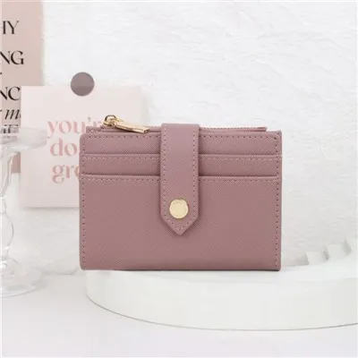 هل يمكن استخدام حامل البطاقات كهدية؟